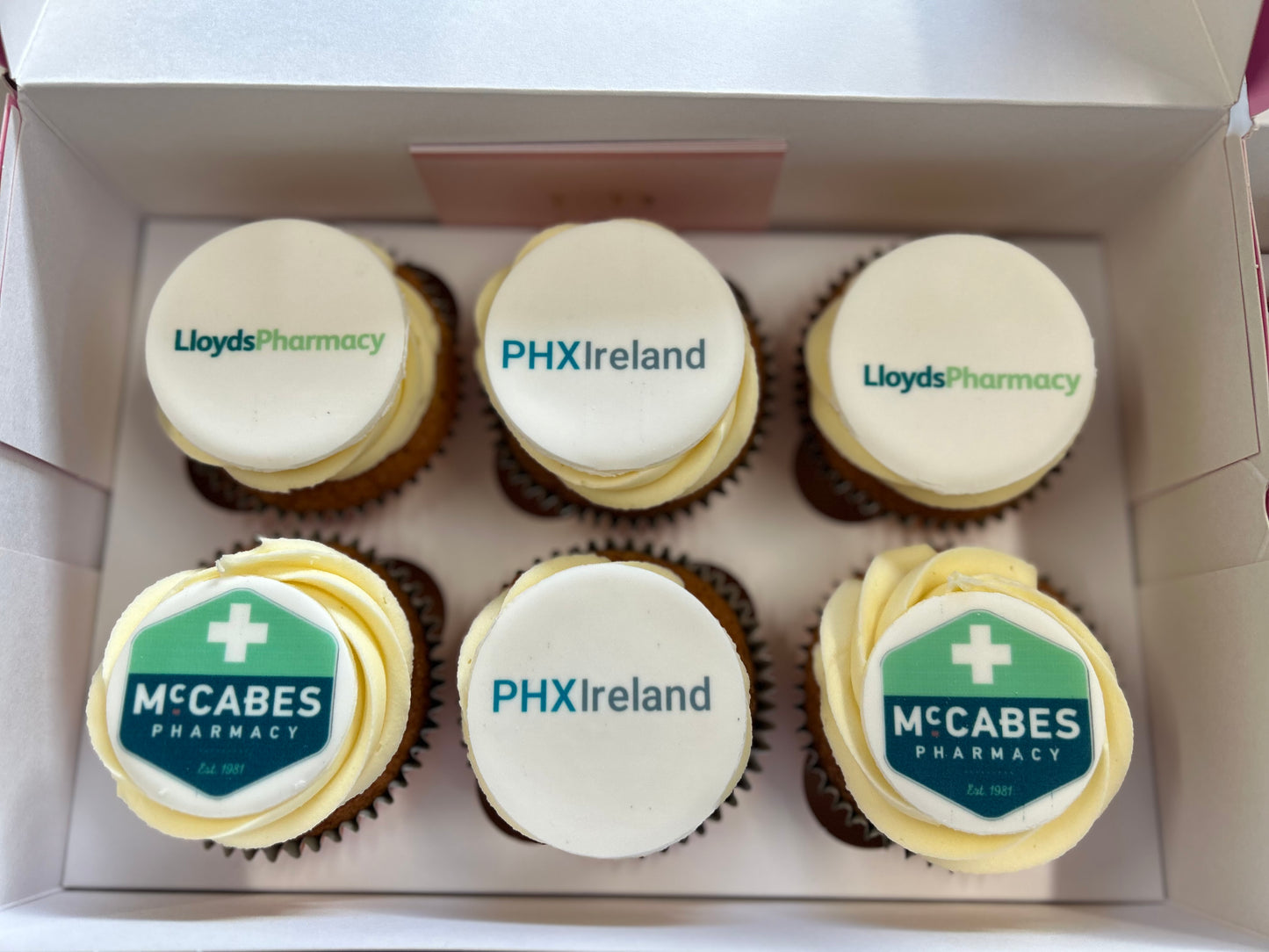 Personalised Logo/Corporate Cupcakes