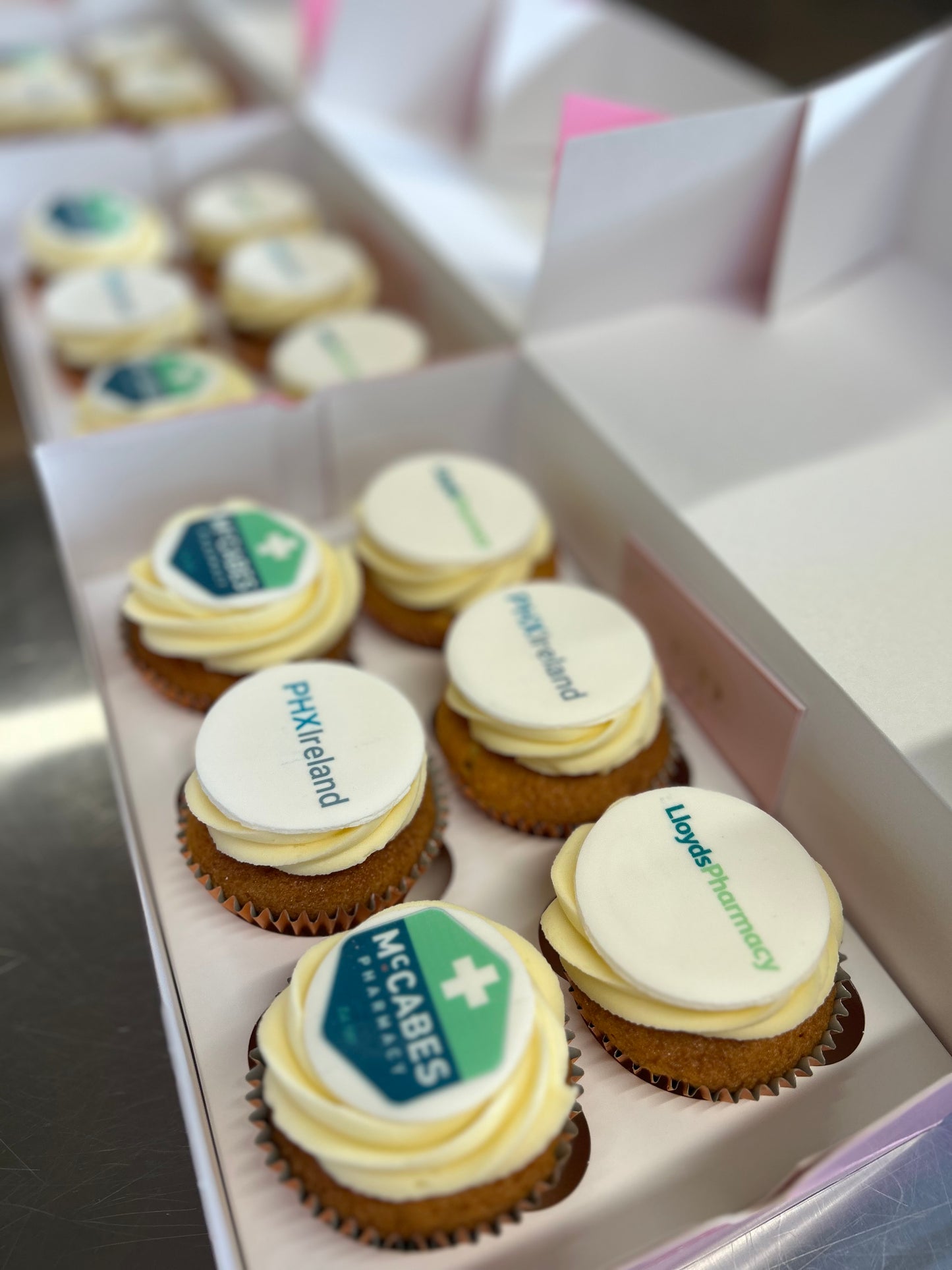 Personalised Logo/Corporate Cupcakes